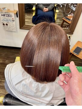 バスティードーレス(BASTI DORES) メテオカラー　ボブ