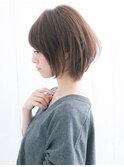 say. 重政　菱形ショートボブくびれ長めショート大人ショート