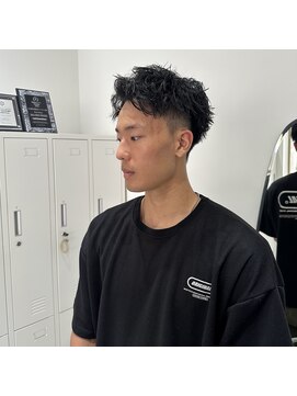 ジーナ 博多筑紫口(Zina) メンズショート×ツイストパーマ！【福田れん】