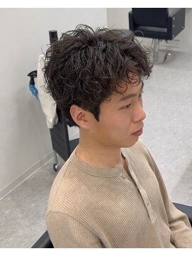 ブライト(BRIGHT) ショートセンターパートスパイラルパーマ