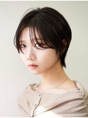 流れる長め前髪カラーハンサムショートボブアッシュグレー30代