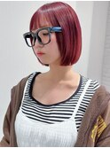 透明感ワインレッド × つるんとコンパクトボブ10代20代30代