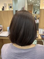 ウイバイファースト(u'i by first)&nbsp;ツヤのあるミディアムスタイル