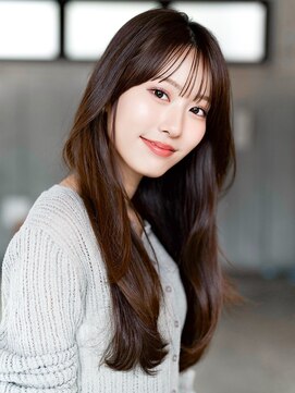 エインアンリー 明治神宮前(AIN.ANLY.) ☆フェミニンロング大人かわいいぱっつん前髪レイヤーカット小顔