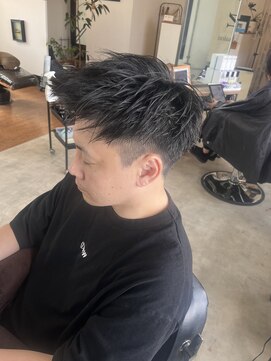 すっきりツーブロックジェットモヒカン