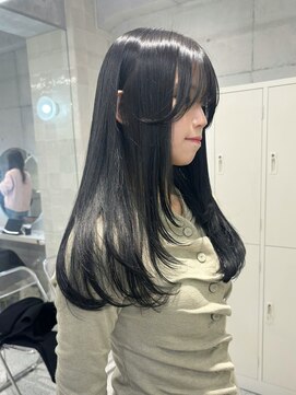 ローウェ 渋谷(Louwe) ダークグレー×レイヤーカット　【ayami】