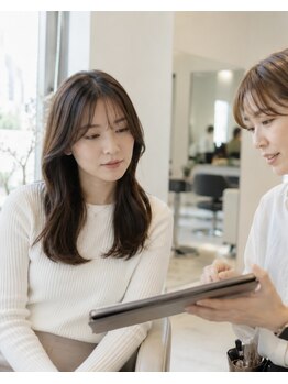 アーリィ 天神大名店(ARLY)の写真/《女性同士だから、髪のお悩みも安心してご相談を♪》理想のスタイルを一緒に楽しく見つけていきましょう＊