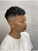 かき上げヘアショートレイアーくせ毛風パーマコンマヘア450