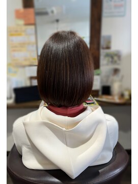 ウィーズヘアー(Weed's Hair) 大人スッキリボブ