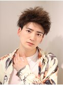 ツートンカラー 男らしさ全開 アップバングショート