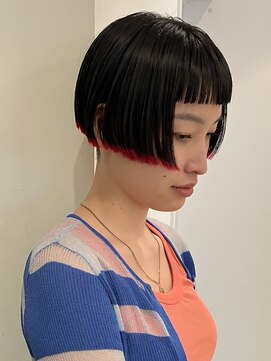 ベチカ(vetica) 毛先ピンクのコンパクトボブ