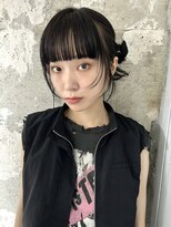 シータ(sheta)&nbsp;【表参道sheta小林】顔まわりウルフ　簡単アレンジヘア