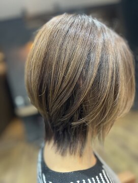 ウルスヘアー(ulus hair) ショートウルフ
