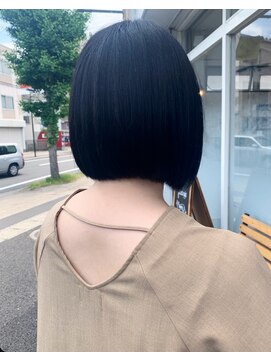 クオリア(Quaria) Mini bob style