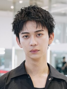 テン 心斎橋(tenn.) ツーブロックマッシュショートレイヤースパイキーショートヘア