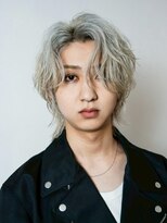 アロ 渋谷(Alo) ニュアンスパーマ/センターパート/波巻きツイストスパイラル渋谷