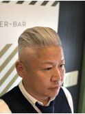 メンズグレーヘアースタイル