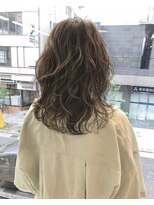 ノア ヘアデザイン 町田店(noa Hair Design)&nbsp;ウェーブヘア×カーキアッシュ