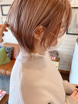 リリー(Lily) ボブに飽きたら、軽め質感のプチウルフ♪yuka