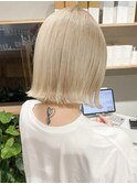 ホワイトベージュボブ