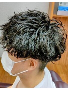 ブルブンガ(Berbunga) 束感ショートマッシュ無造作ヘア×ツイストスパイラル