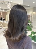【シアングレージュカラー】×【くびれミディ】