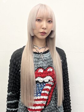 ココ 原宿(KOKO) ブロンド黒髪小顔クラゲヘアーオリーブグレーココアベージュ