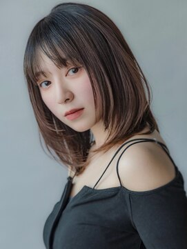 ミンクスオーバー(MINX OVER) 夏のヘアアレンジ/レイヤーカット/ウェットヘアオリーブベージュ