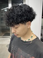 レタッチ バイ フィフス 天神大名(RETOUCH by fifth)&nbsp;プードルパーマハードスパイラルパーママッシュメンズパーマ束感