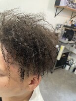 トナリ(tonari)&nbsp;ハリガネパーマ