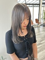 サロンド ベレーザ トータ(salao de beleza tota)&nbsp;グレージュ×顔周りレイヤー (ブリーチあり)