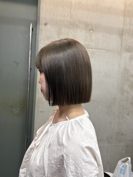 ソルトウォーター(SALT WATER) ミニボブ 切りっぱなしボブ オリーブベージュ