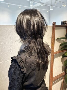 くびれウルフ/ロングでも軽く動く/こえだ