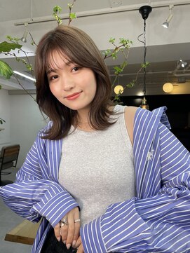 くらげ美容院 武蔵小杉 大人可愛い外ハネミディ