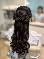 マカリィ 池袋店(Makalii)&nbsp;ハーフアップお花アレンジ