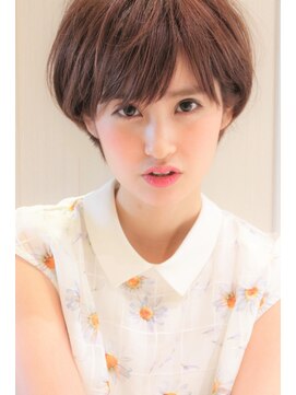 レウナ 外苑前(Reuna) 【３０代・４０代・５０代】大人女性に人気ひし形耳かけショート