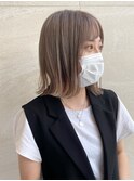切りっぱなしボブ×ホワイトベージュ