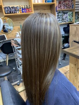 ルッカヘアガーデン バイ ラッシュゴールド(RUCCA HAIR GARDEN by LUSH GOLD) ハイライト×ベージュ系