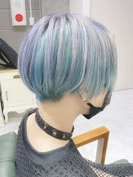 デイズ(days) 大人ショートパーマ小顔カット20代30代40代　インナーカラー