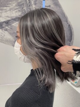 ソグ(sog) 【三原屋潤】メリハリハイライトカラー♪