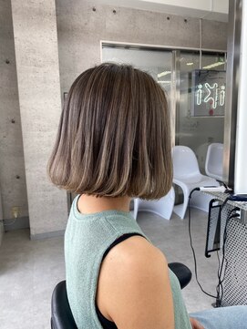 イキ 表参道(iki omotesando) モード/無造作ウェーブ/大人ガーリー[表参道駅]