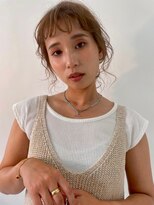 リノ 金山(Rino)&nbsp;デザインカラー/レイヤーカット/ウェットヘア/オリーブベージュ