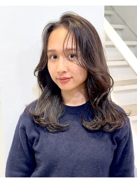 ビュー トウキョウ(VIEW TOKYO) 韓国風レイヤー/顔まわりカット/レイヤーカット