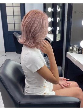 ブロンド(Blonde) ピンクベージュ