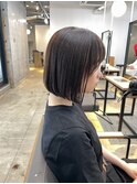 首をキレイに見せる前下りボブ