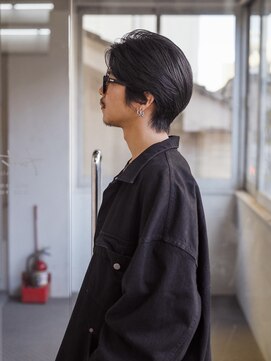 カートバイハイジ(Kurt by Heidi) センターパート×ブラック