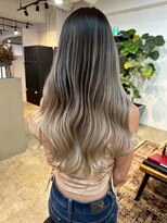 メリー オオサカ(Merly Osaka) contrast balayage