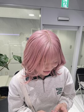 ヴァイス 新宿店(VAICE) white pink