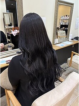 ケア アンド デザイン ココロ(care&design KOKORO)の写真/【京橋徒歩40秒】経験豊富なスタイリストが一人一人の髪質やクセ、骨格を見極めて丁寧に施術いたします☆