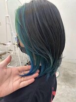 ロミー 本厚木(ROMMY.) フェイスフレーミング◎ダブルカラーグリーンブルーくびれウルフ